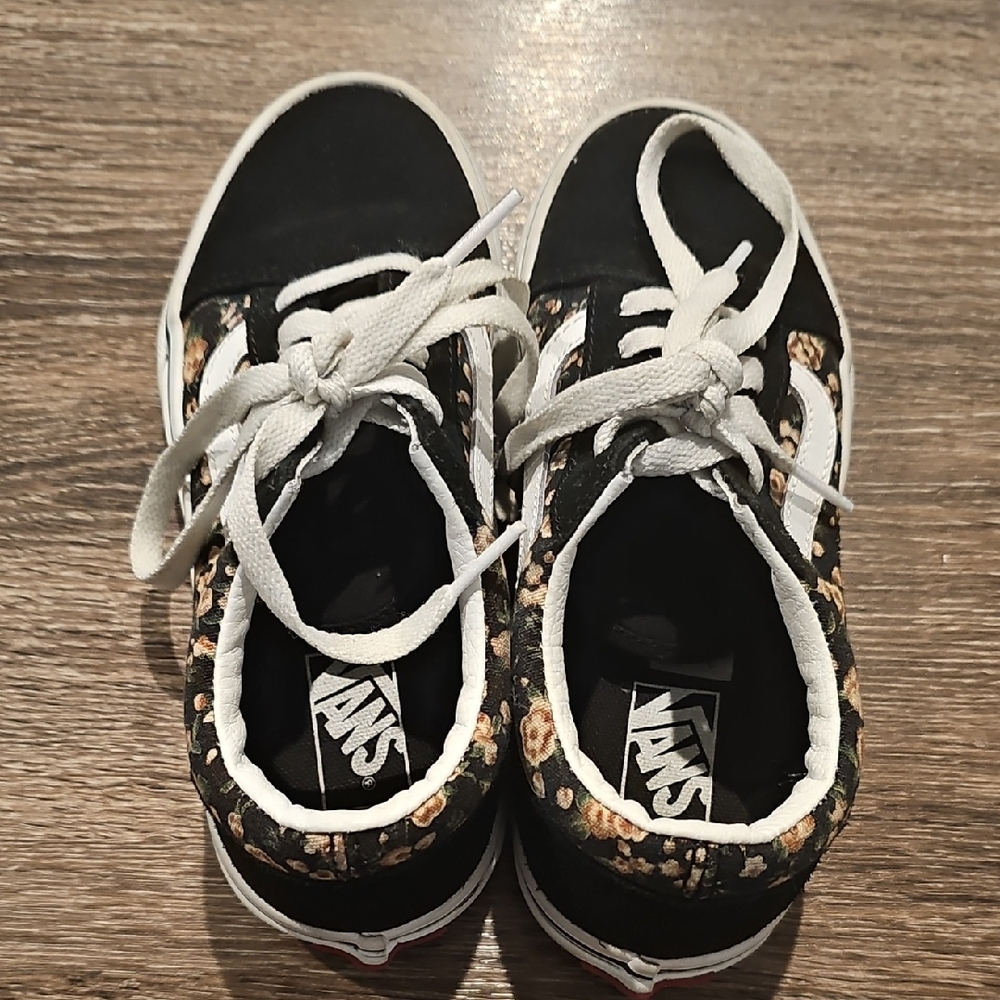 Vans Black and Pink Sneakers Classic Design